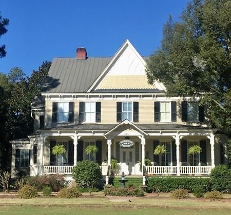 Flowertown Bed And Breakfast Summerville Exterior photo
